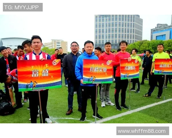 明星们齐聚一堂挑战猜测足球明星身份的趣味游戏盛宴